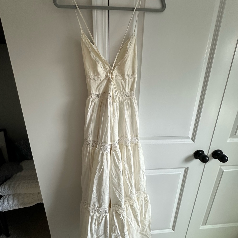 Francesca's Collections White Maxi Dress - Picture 2 of 3